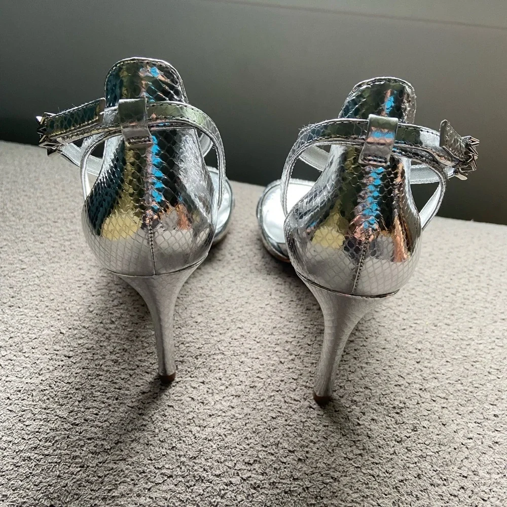 Michael Kors Kimberly Metallic Snake Embossed Leather Sandal Silver 7M NWB‎